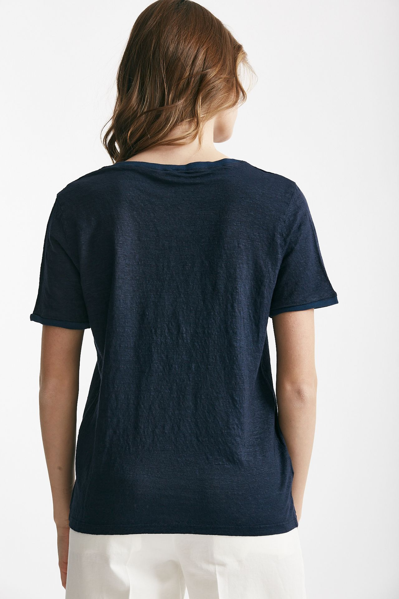 t-shirt in lino blu scollo a v women Clouds - 3