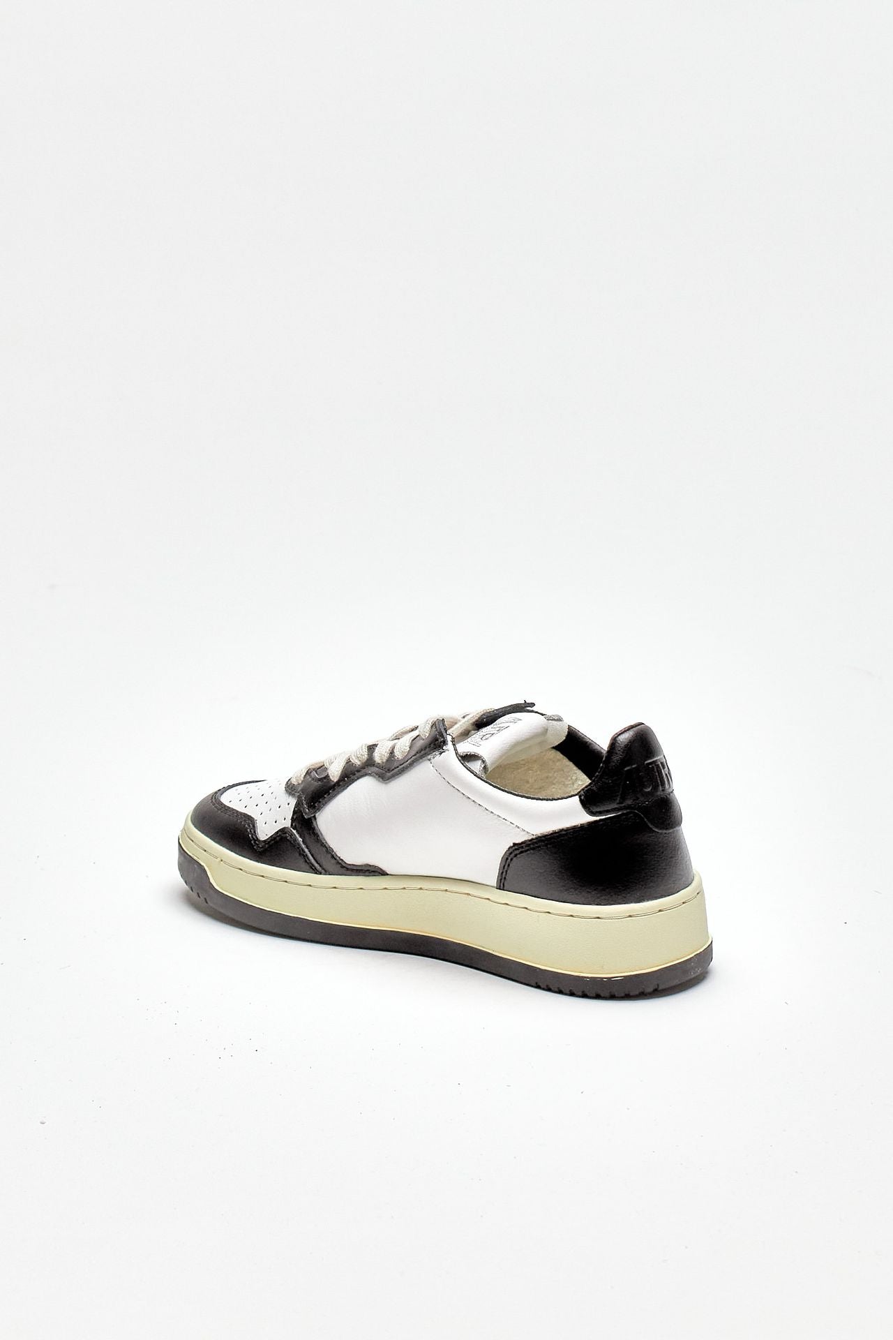 sneakers bicolor medalist low-aulw-wb01 in pelle women Autry - 3