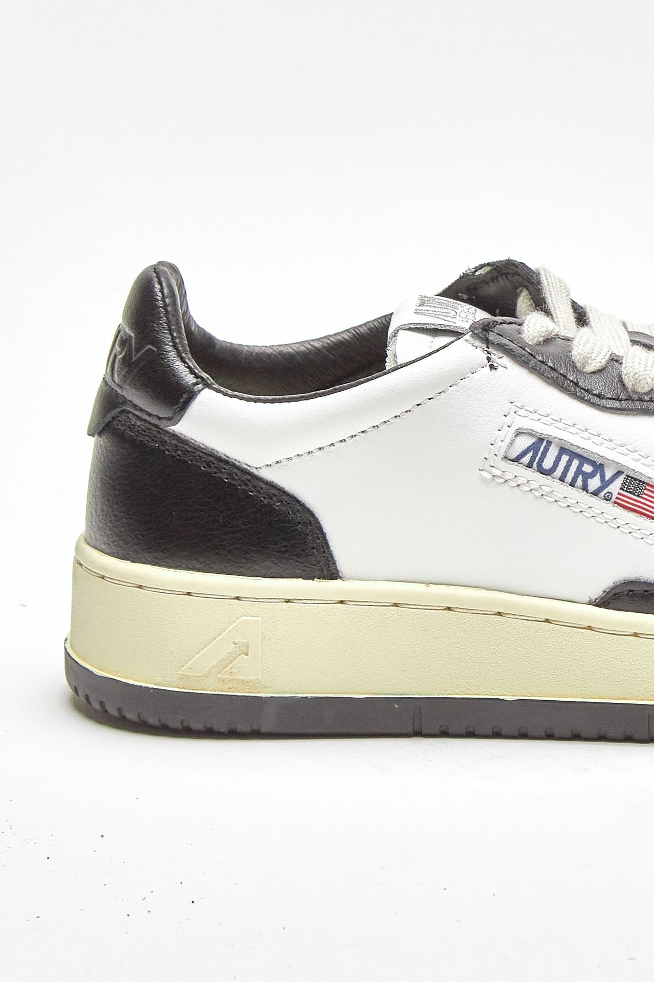 sneakers bicolor medalist low-aulw-wb01 in pelle women Autry - 6