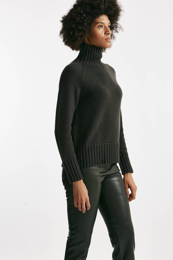 Maglia dolcevita MANTOVA in lana e cachemire verdone women Max mara s