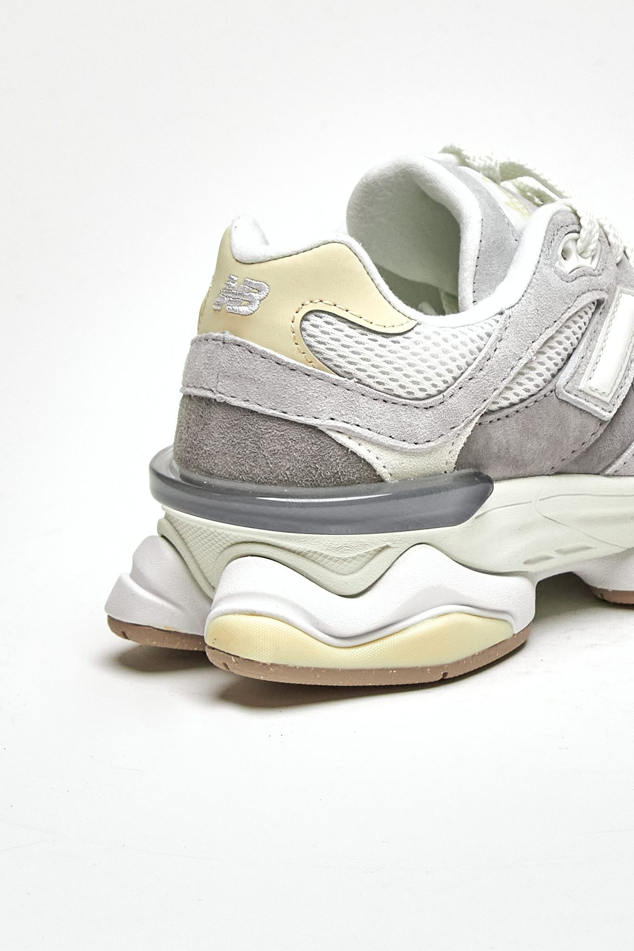 Sneakers U9060AUB in mesh e suede women New balance - 7