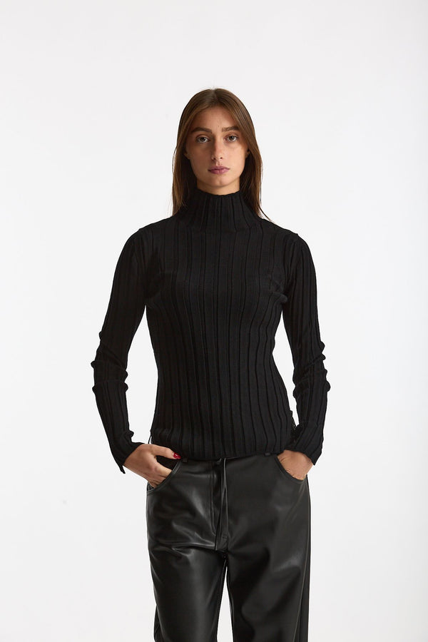 Maglia dolcevita a coste nero women Nude