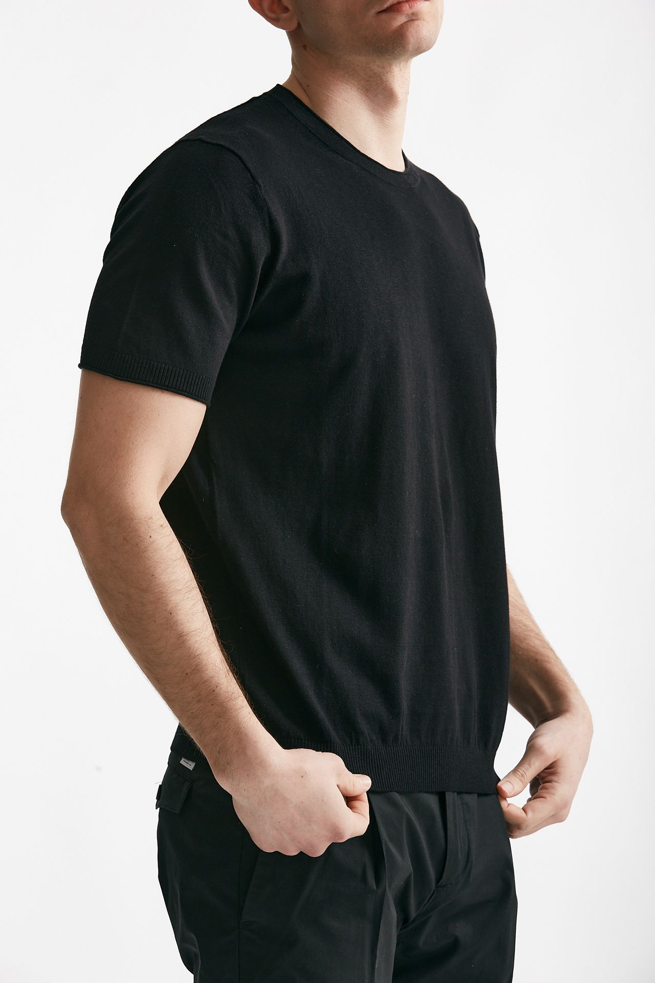 t shirt in maglia cotone e lino nero men Kangra - 4