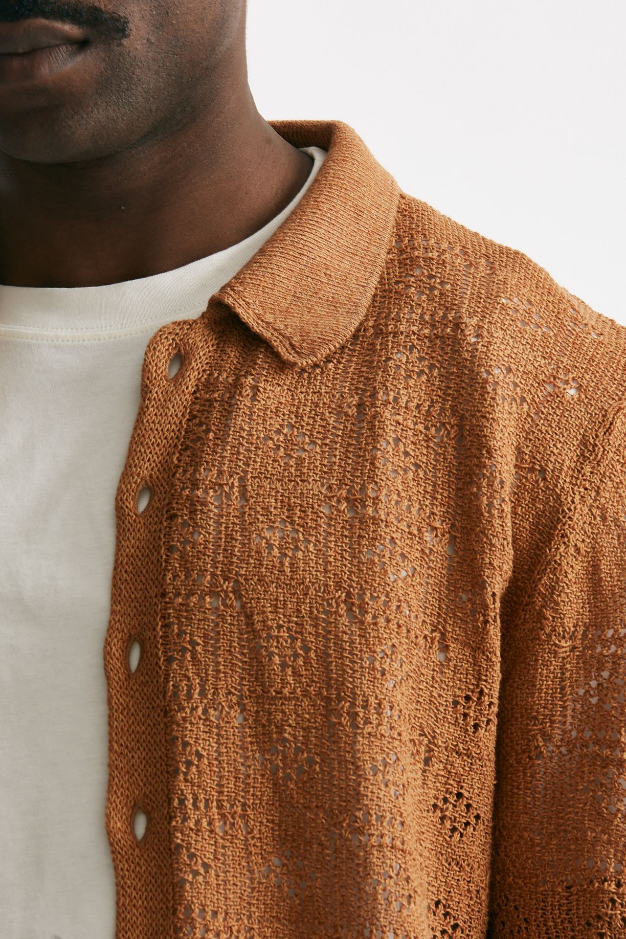 polo camicia traforata in cotone e lino ocra men Laneus - 5