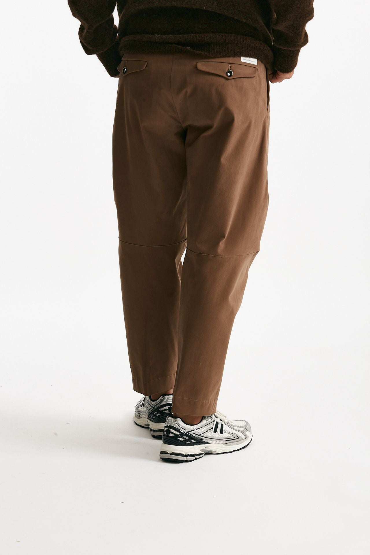 Pantalone GIULIO CARROT in cotone cammello men Nine in the morning - 3