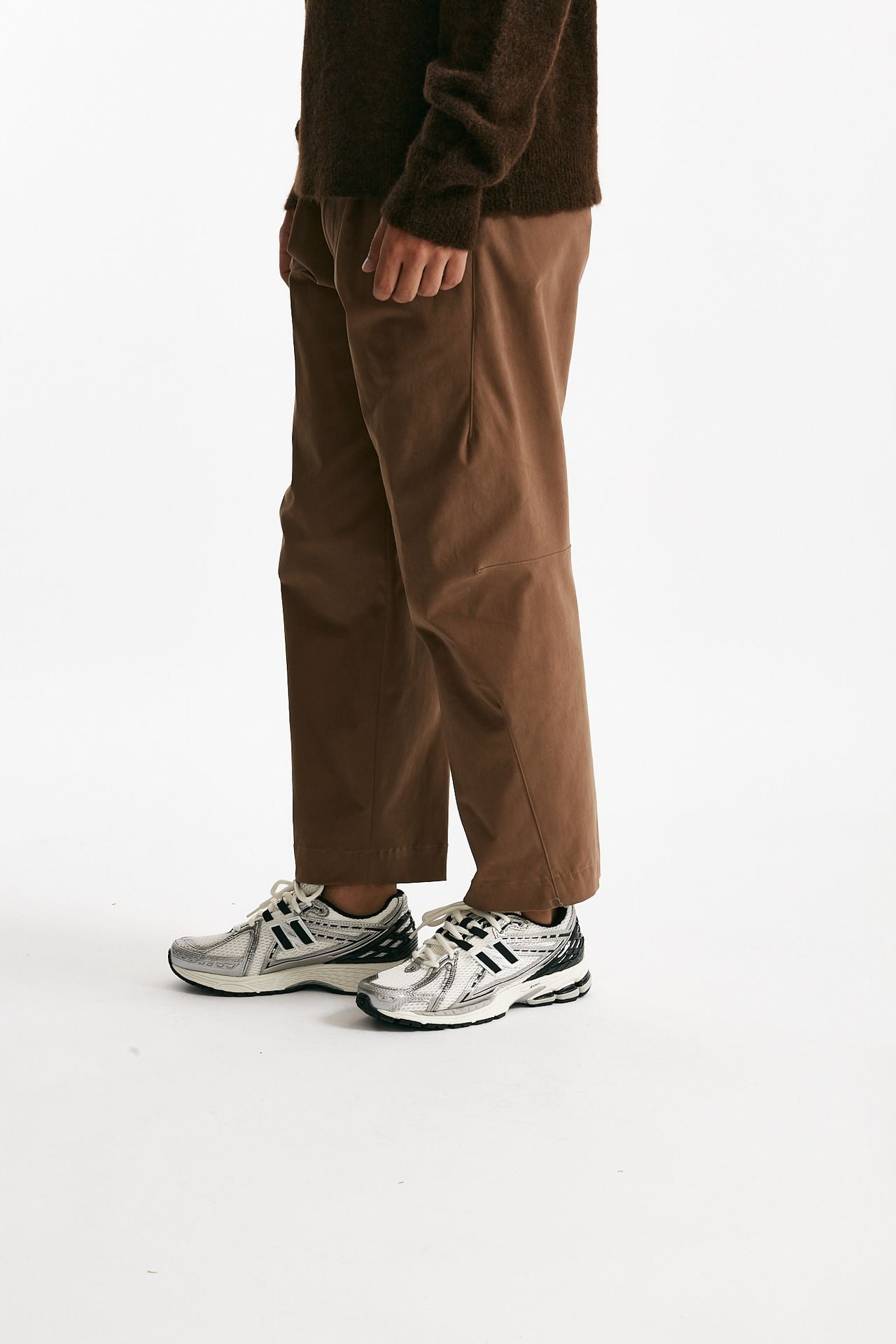 Pantalone GIULIO CARROT in cotone cammello men Nine in the morning - 4