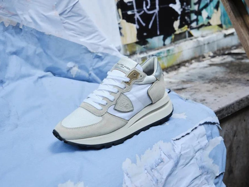 Le scarpe Philippe Model, immancabili nel look di lui e di lei
