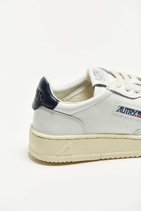 sneakers medalist low-aulw-ll12 women Autry
