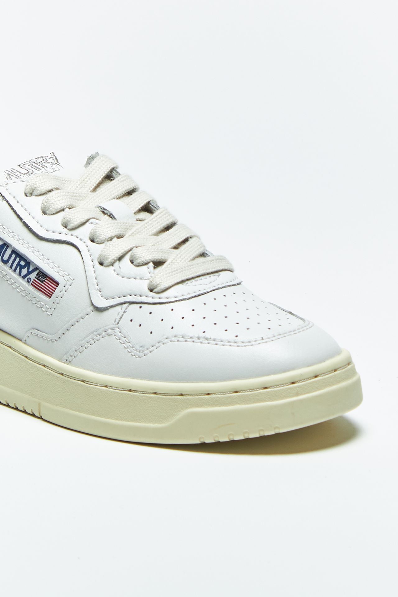 sneakers medalist low aulw-ll15 women Autry - 6