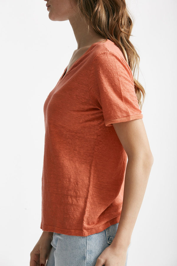 t-shirt in lino arancio women Clouds