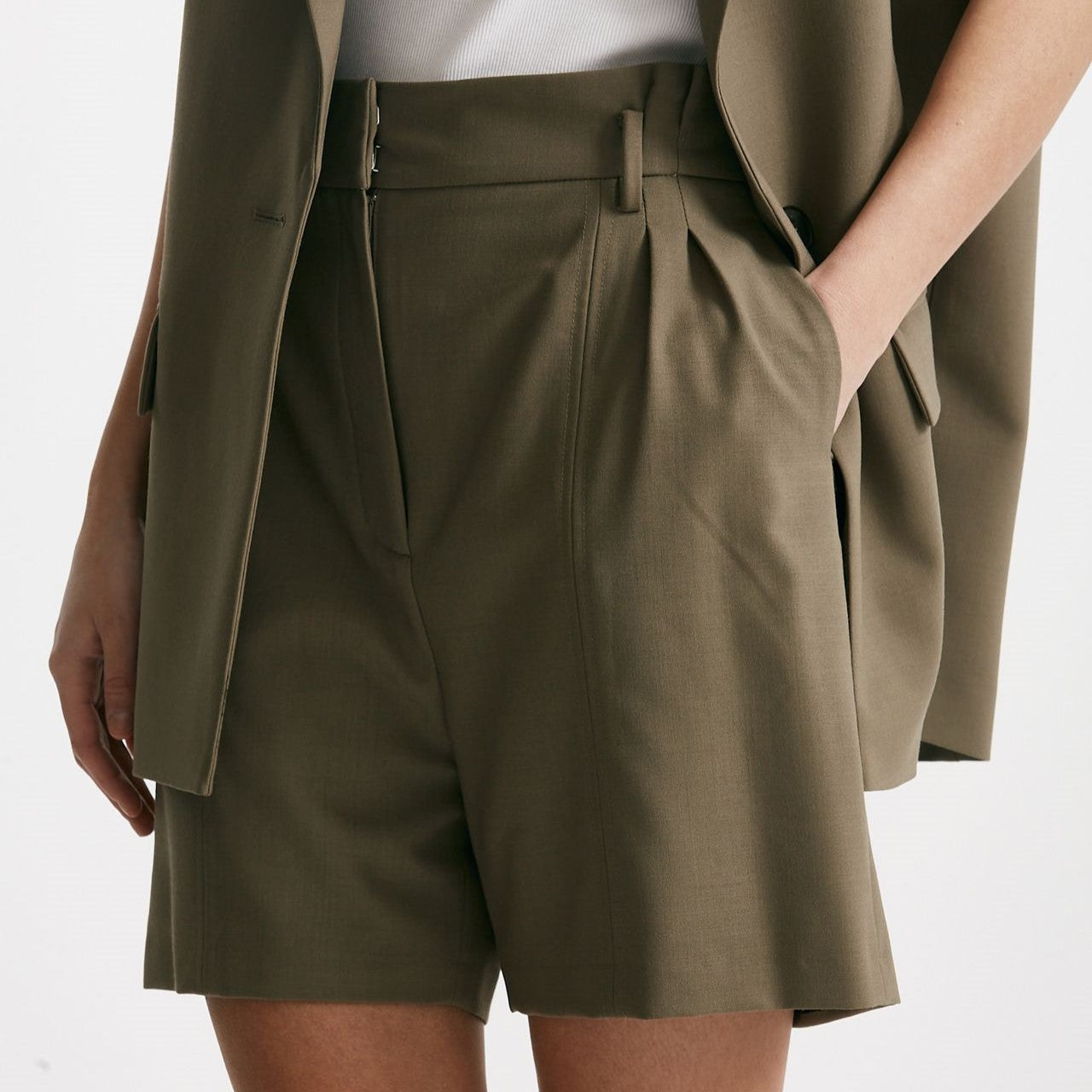 bermuda in fresco lana kaki vita alta women Iro - 6