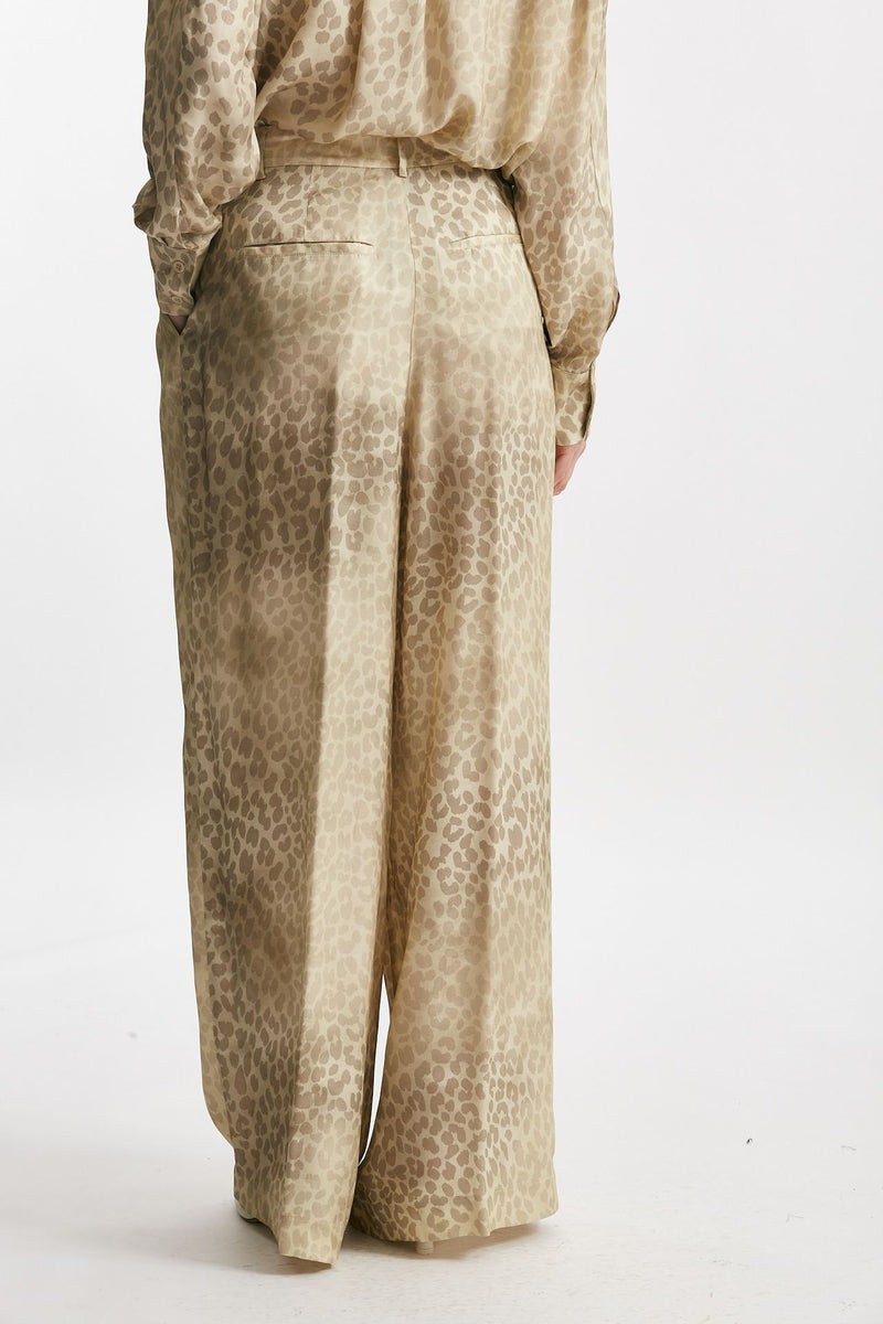 pantalone in fantasia animalier vita alta women Nude - 3