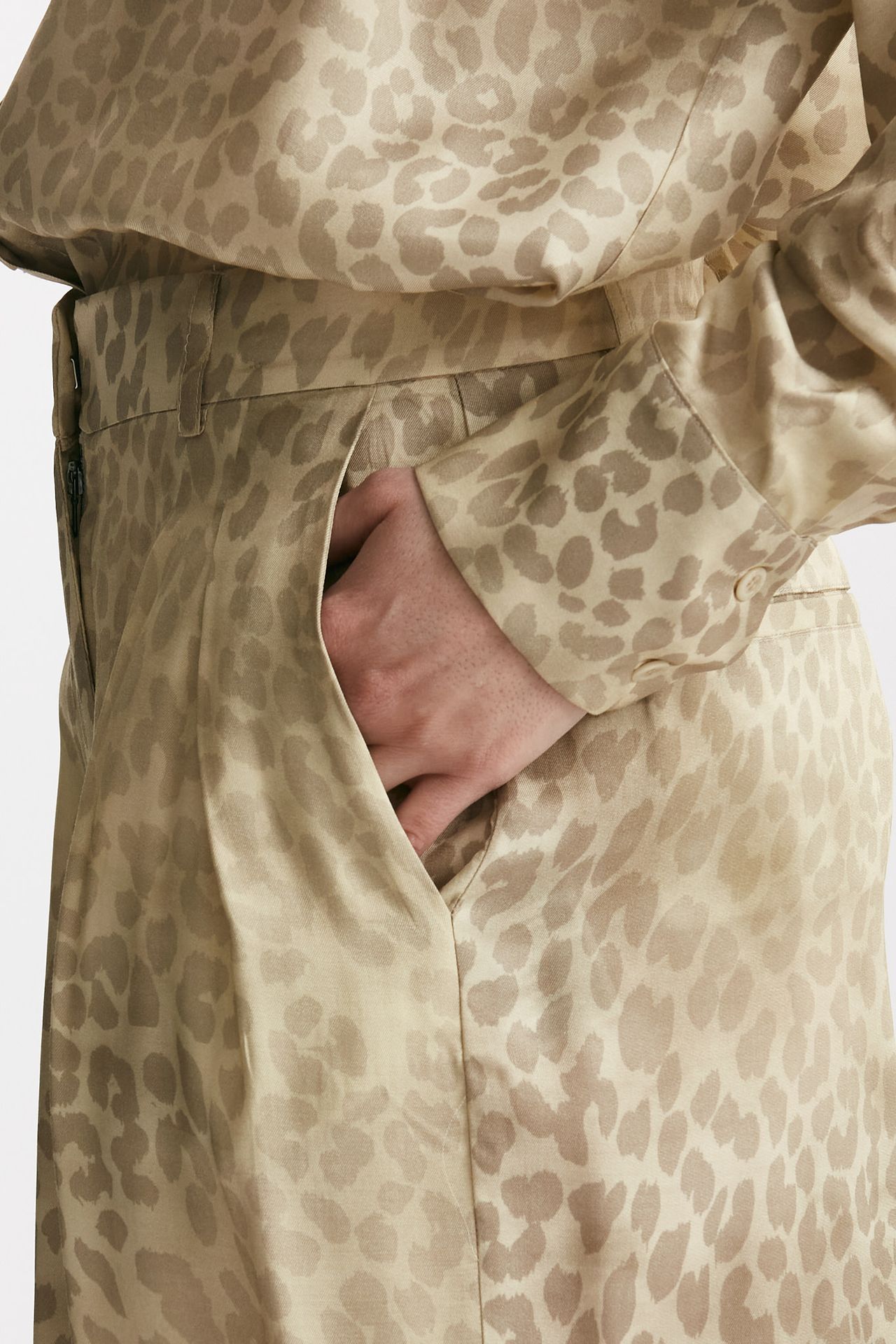 pantalone in fantasia animalier vita alta women Nude - 6