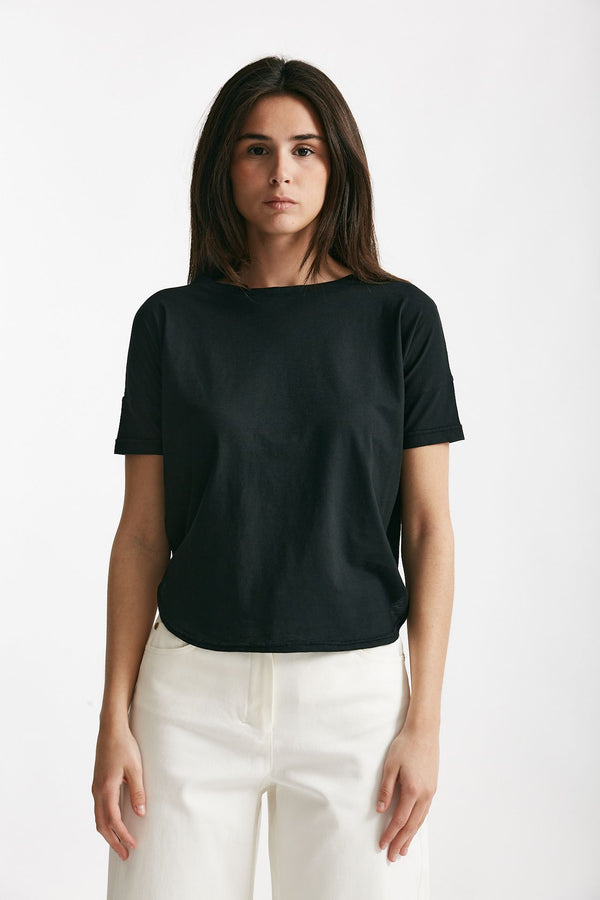 t-shirt scatolina crop nero women ( p - s )