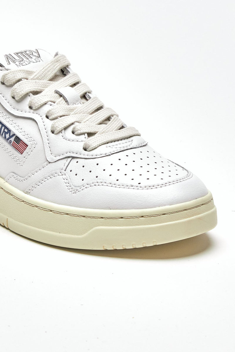 sneakers medalist low-aulw-ll15 in pelle women Autry - 5