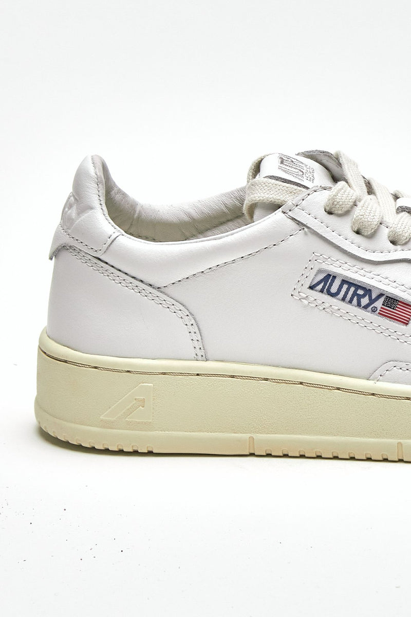 sneakers medalist low-aulw-ll15 in pelle women Autry - 6