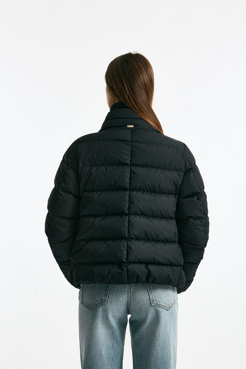 Piumino corto nero women Herno - 2