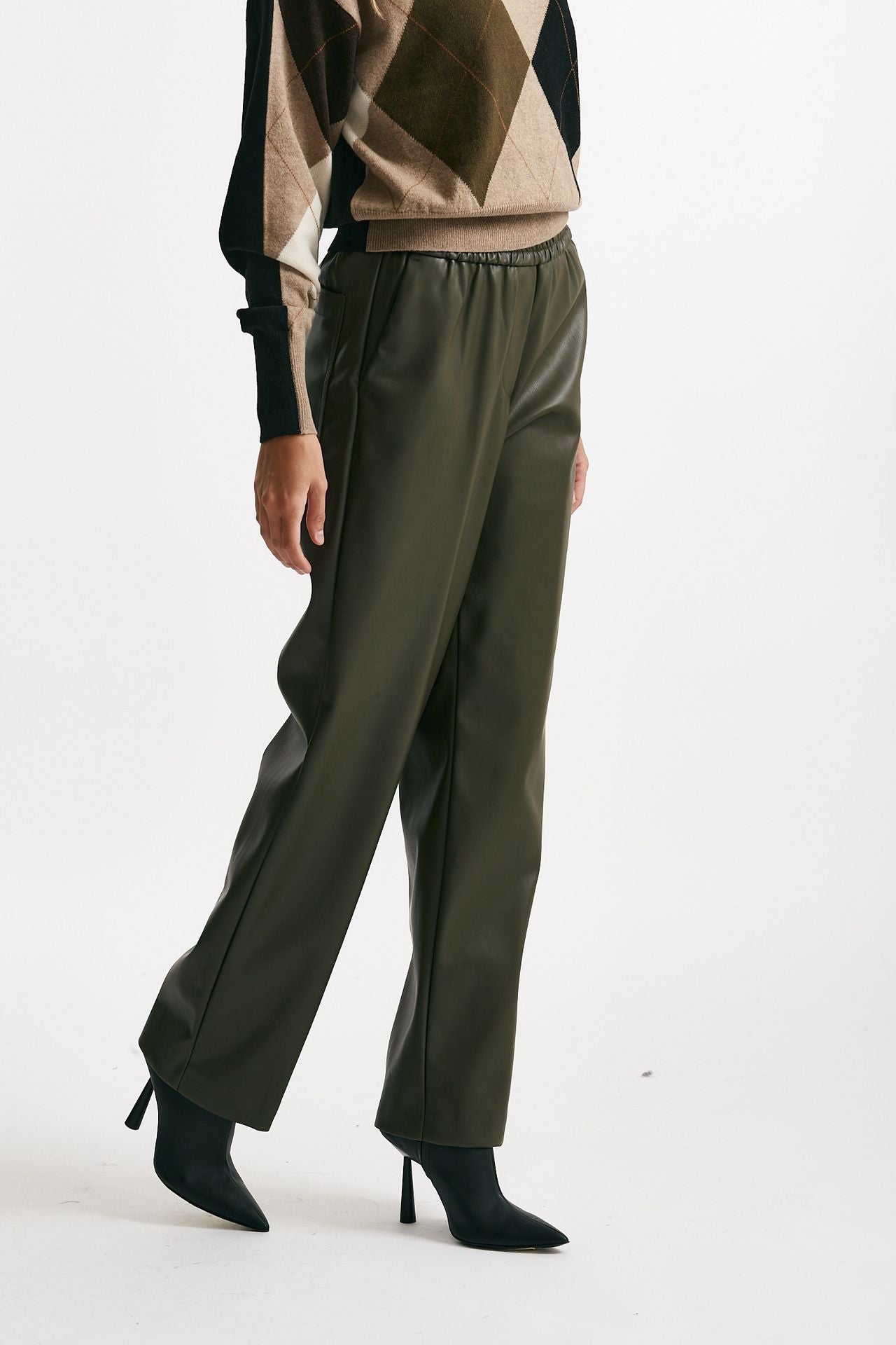pantalone dritto eco pelle verde oliva women Nude - 4