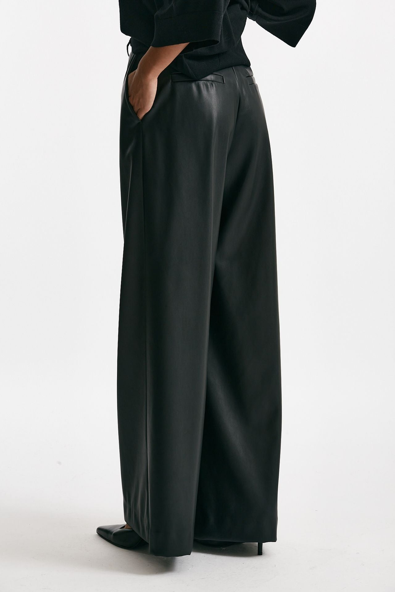 pantalone vita alta ampio eco pelle nero women Nude - 3