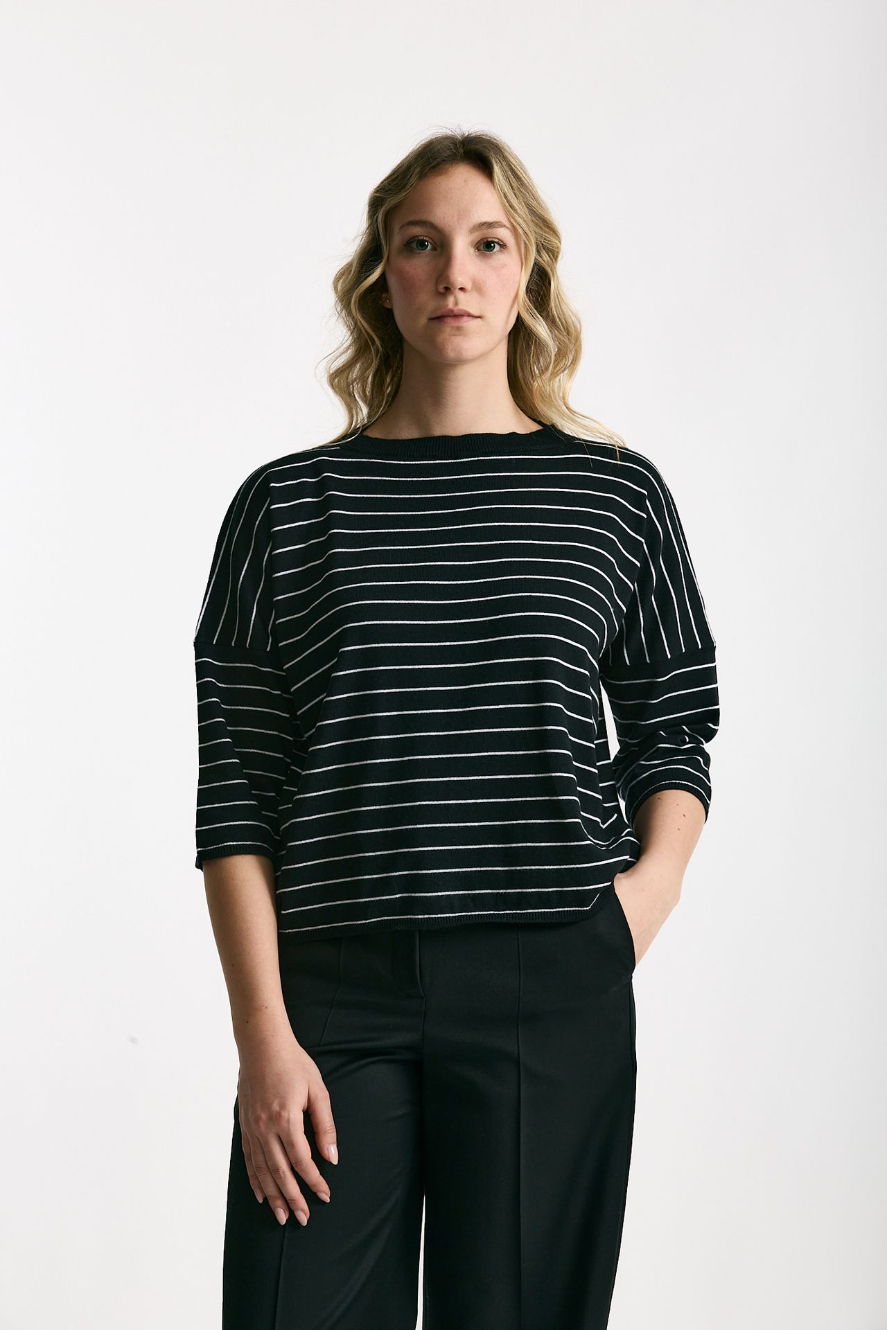 Maglia scatolina nero con riga bianca women Be you - 3