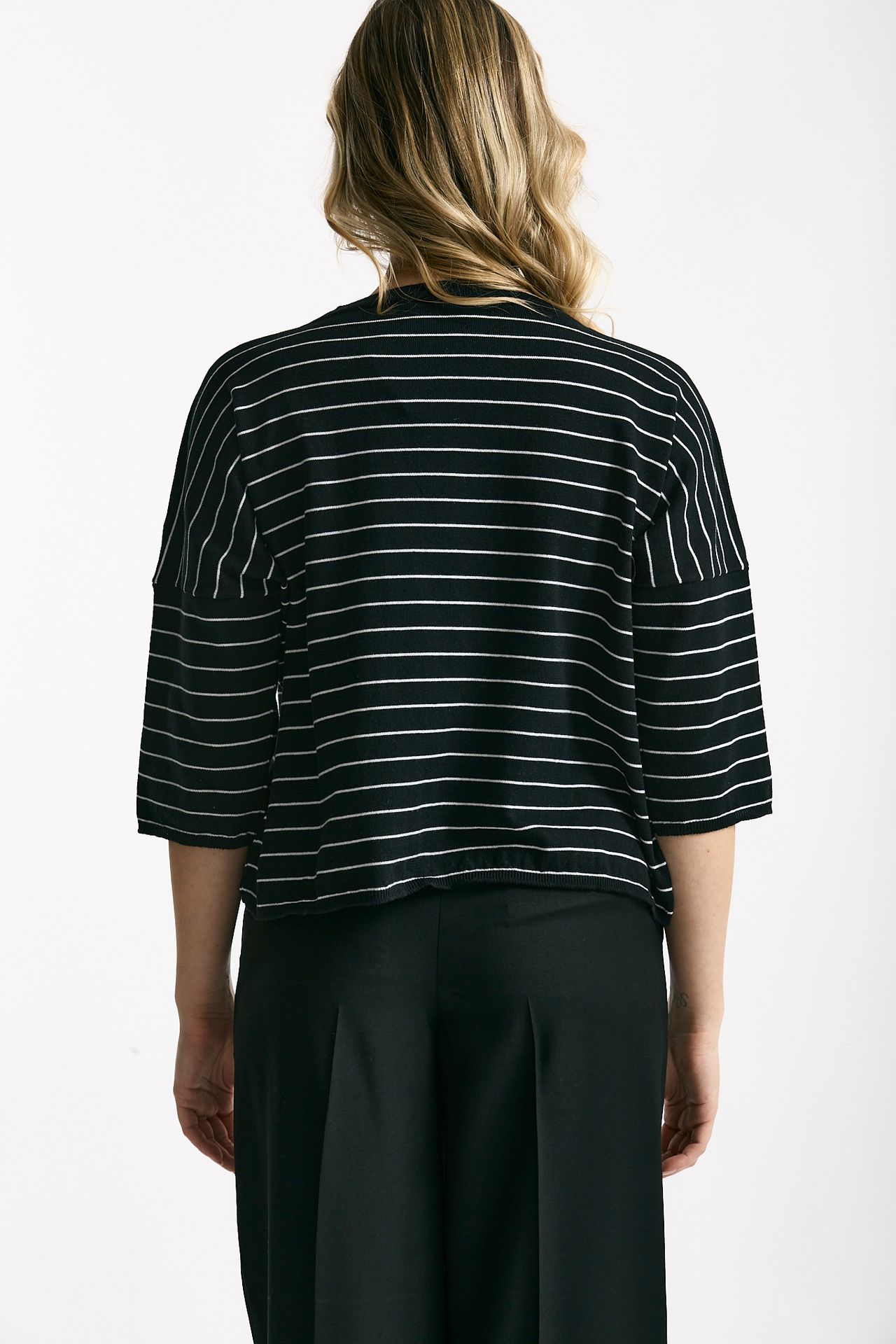 Maglia scatolina nero con riga bianca women Be you - 1