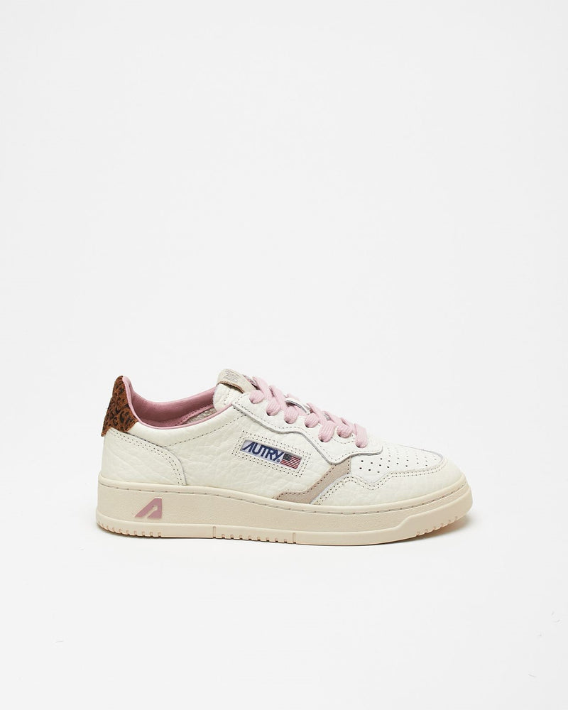 Sneakers MEDALIST LOW-AULW-NZ01 in pelle women Autry - 8