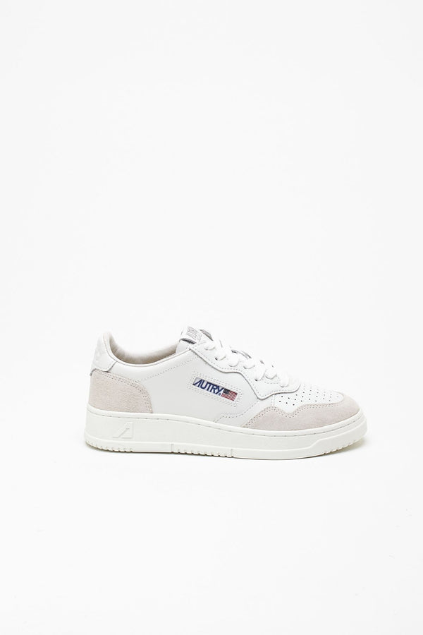 Sneakers MEDALIST LOW-AULW-LS30 in pelle women Autry