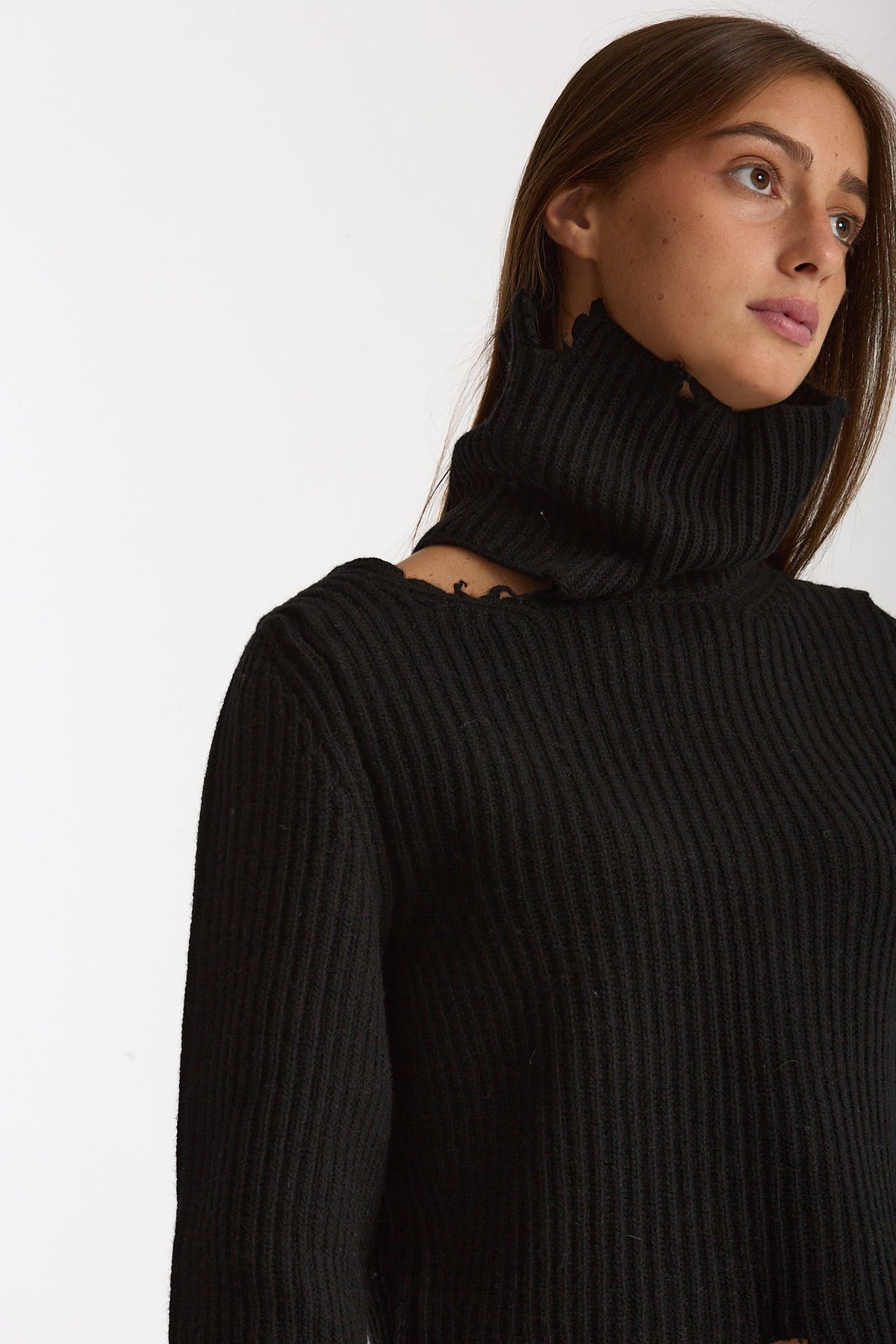 Maglia destroyed collo alto nero women Haikure - 6