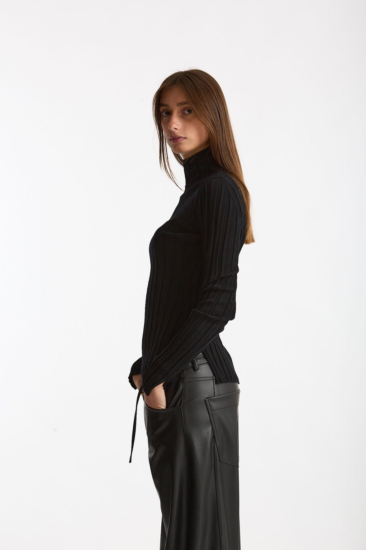 Maglia dolcevita a coste nero women Nude - 3