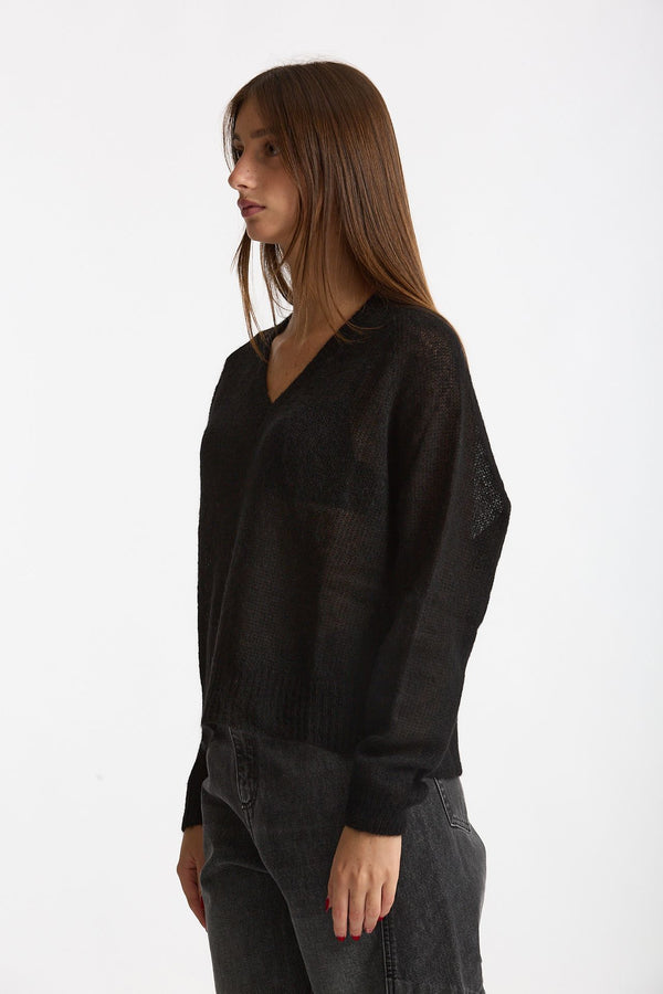Maglia morbida in alpaca nero women Scaglione
