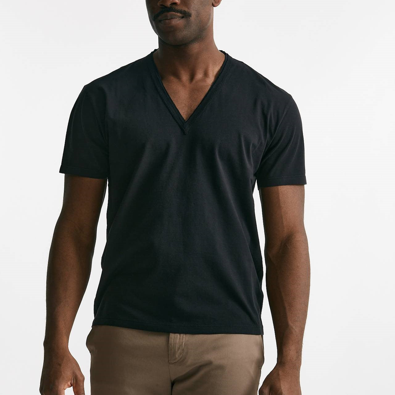 t-shirt scollo a v in cotone nero men Grifoni - 6
