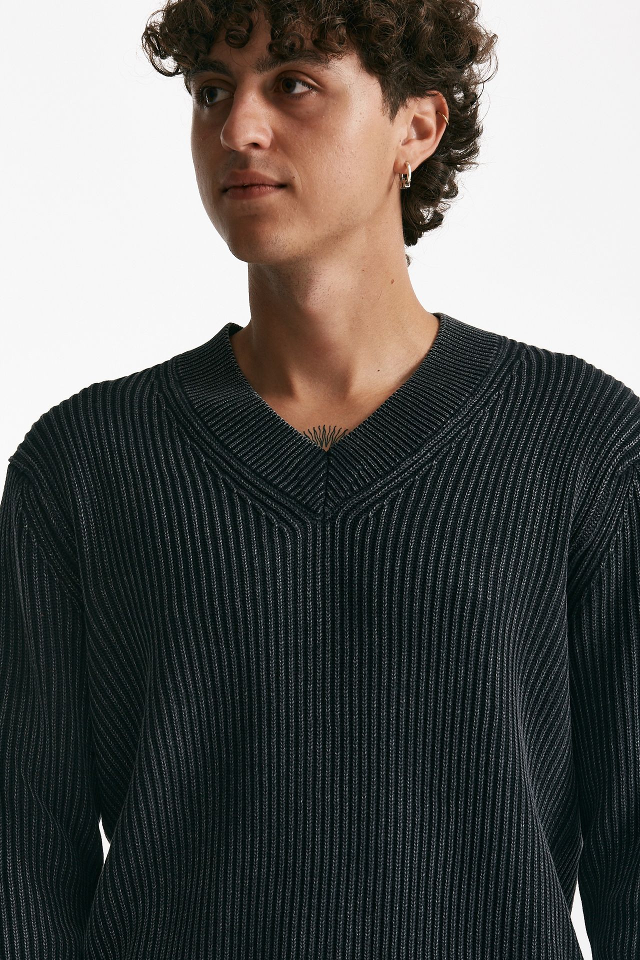 Maglia scollo a V in cotone nero men Diana studio - 5