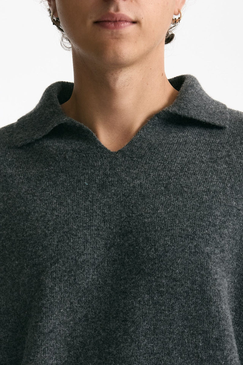 Polo in lana scollo V grigio men Grifoni - 5