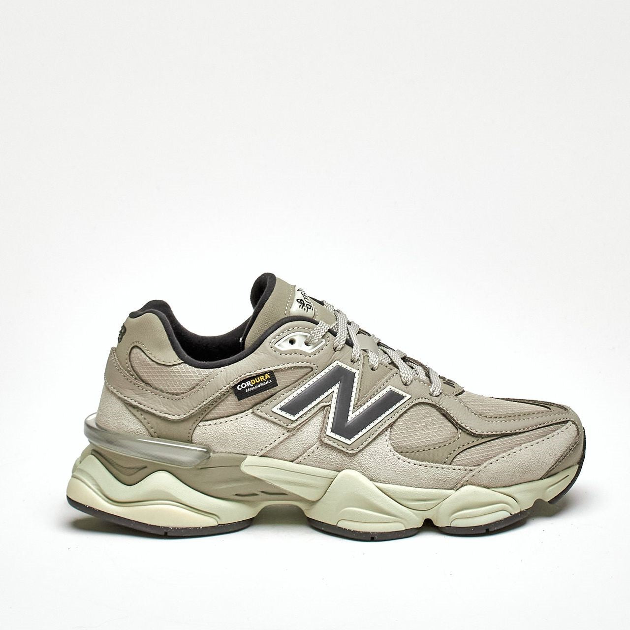 Sneakers U9060 in cordura e suede beige men New balance - 8