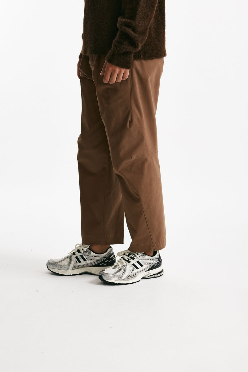 Pantalone GIULIO CARROT in cotone cammello men Nine in the morning - 4