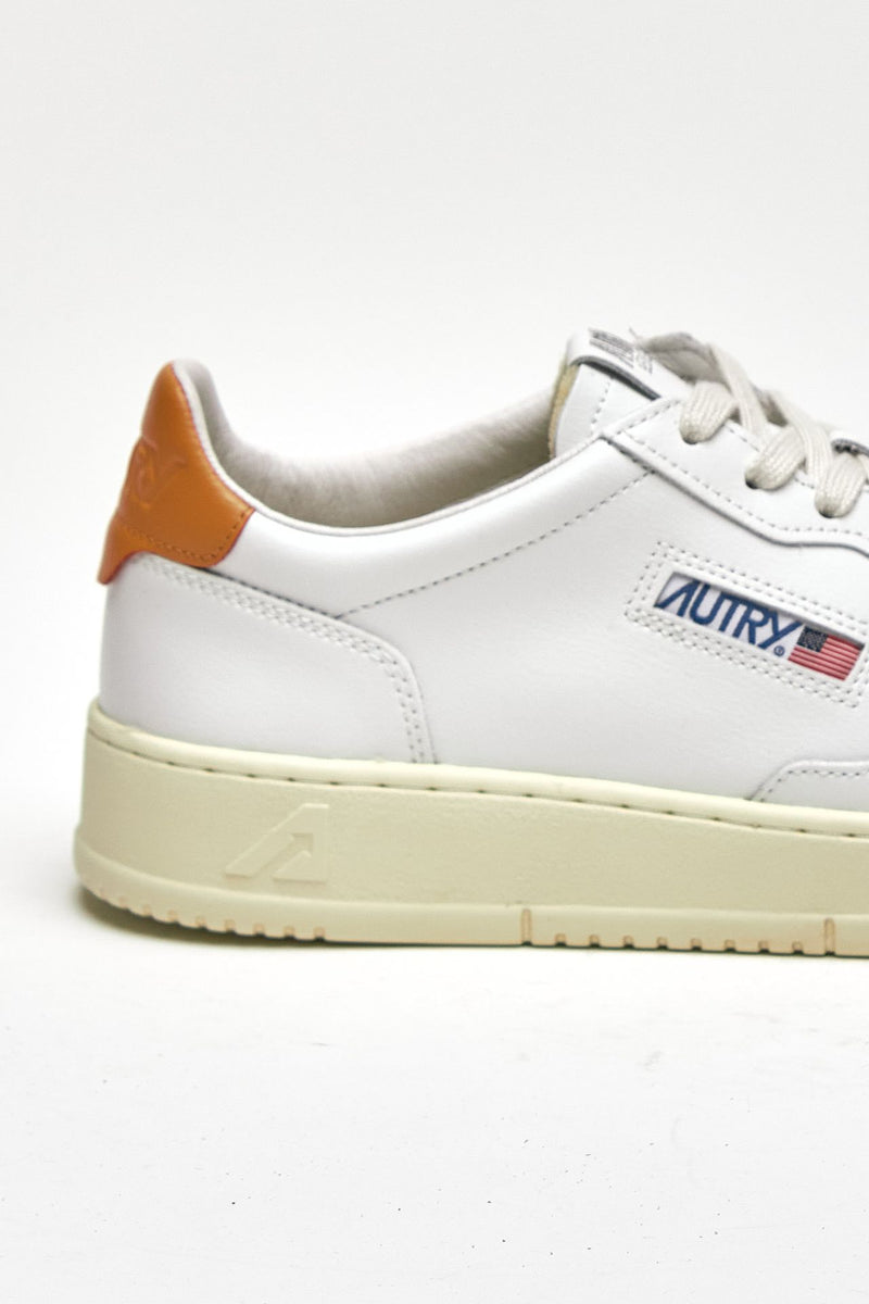 Sneakers MEDALIST LOW-AULM-LL26 in pelle men Autry - 6