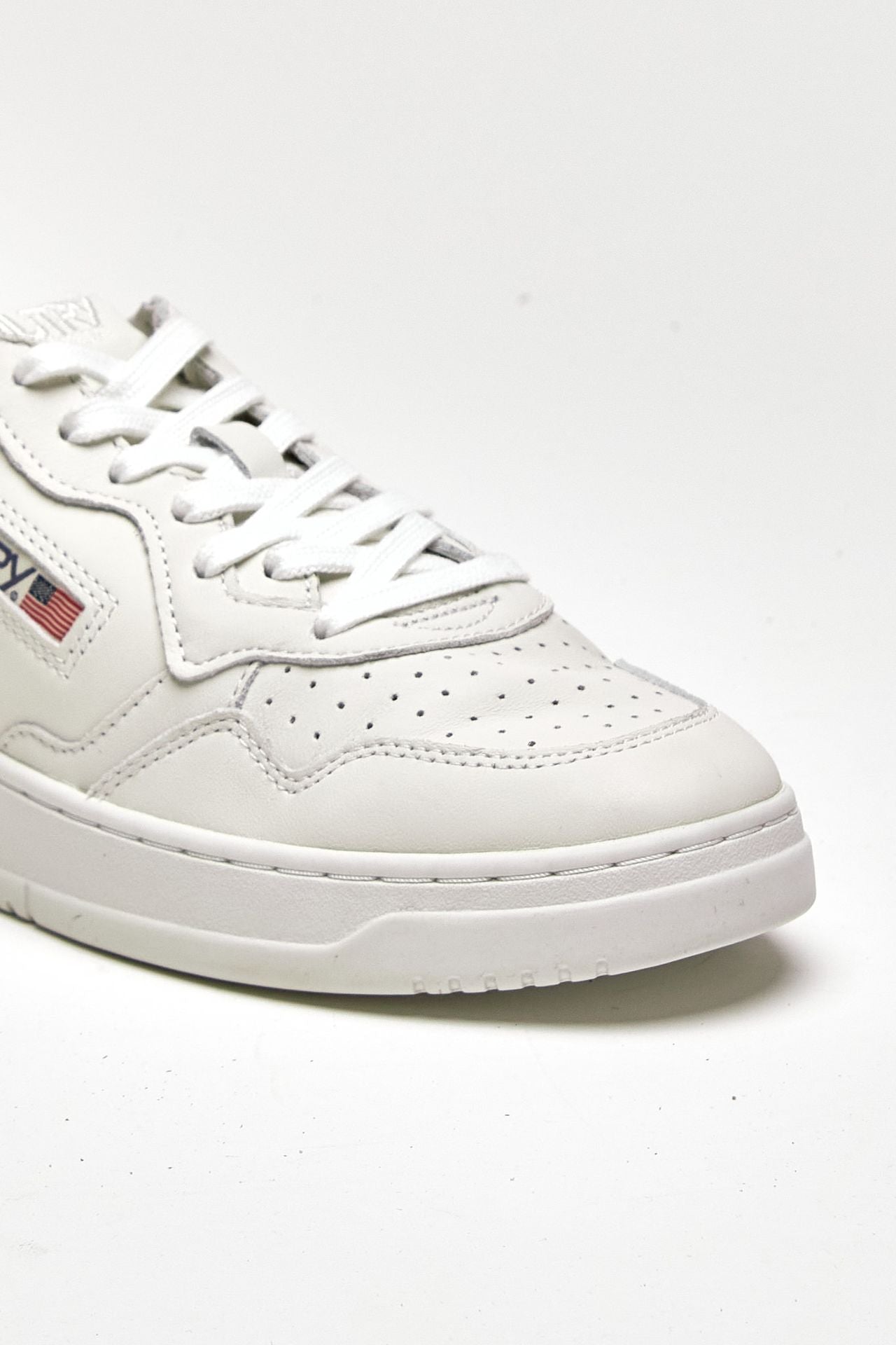 Sneakers MEDALIST LOW-AULM-SG10 in pelle men Autry - 5