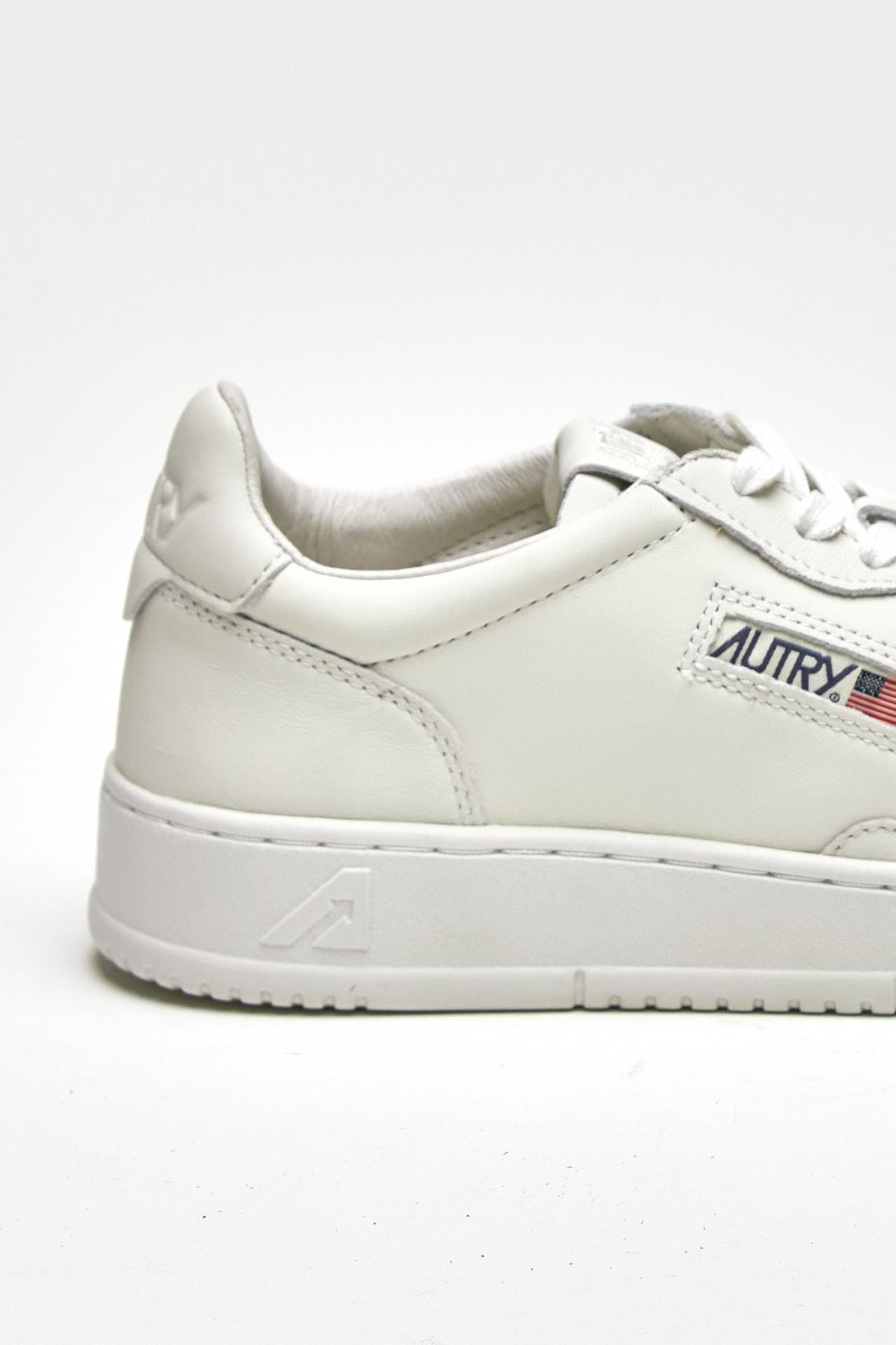 Sneakers MEDALIST LOW-AULM-SG10 in pelle men Autry - 6