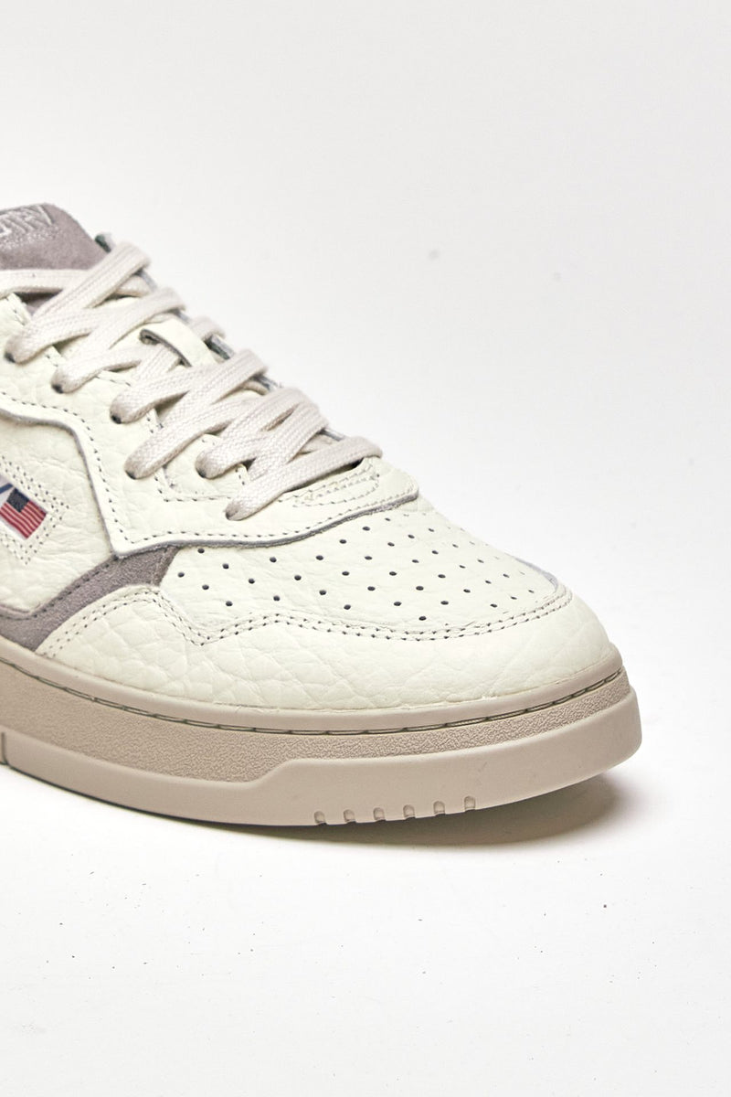 Sneakers MEDALIST LOW-AULM-NE12 in pelle martellata men Autry - 8