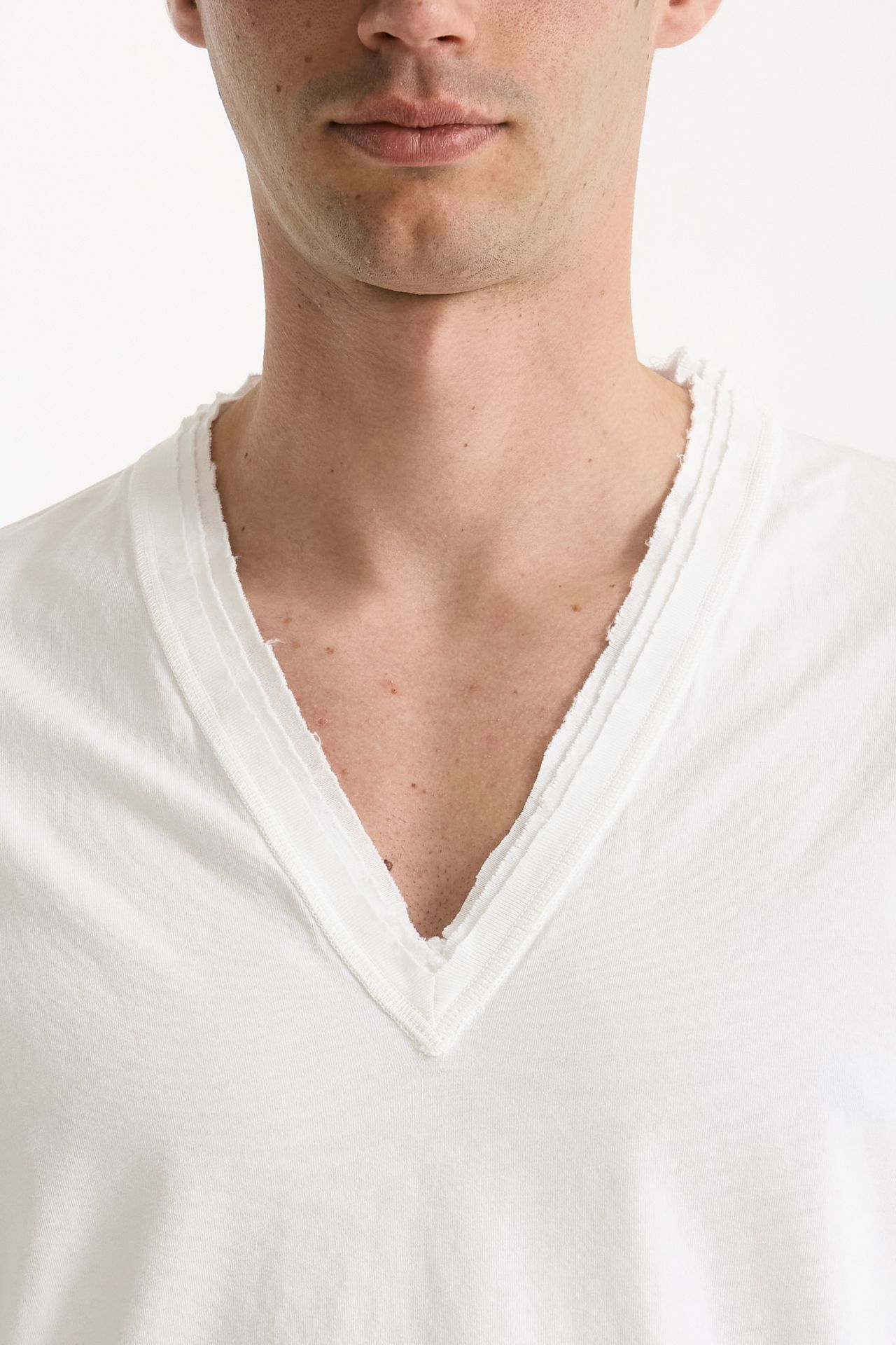T-shirt Scollo a V bianco men Grifoni - 5