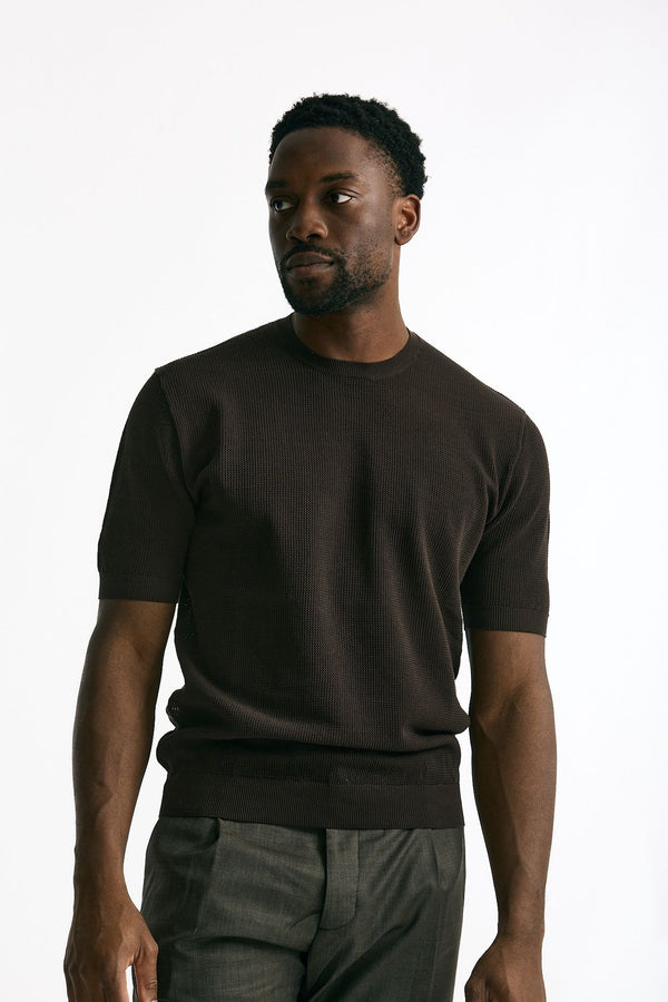 T-shirt micro operata in cotone marrone men Hosio