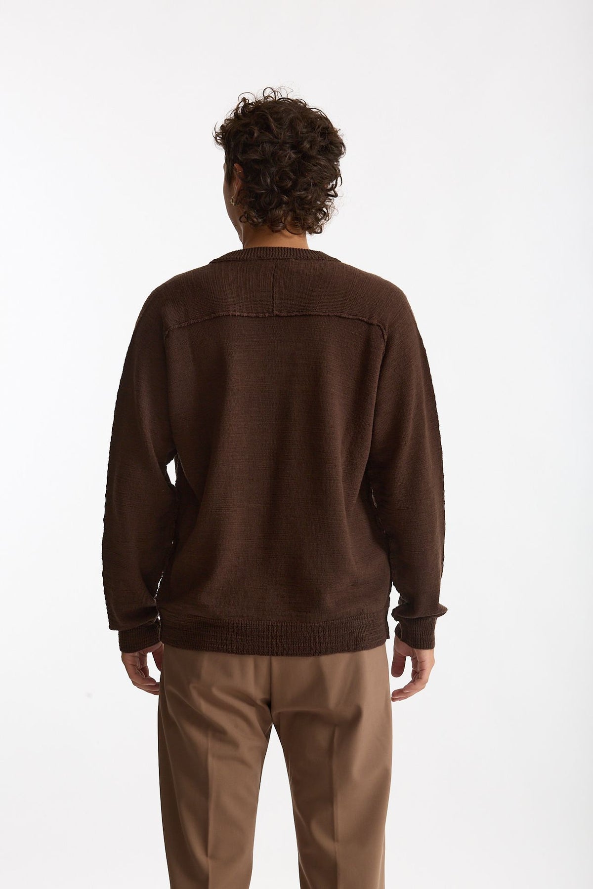 Maglia in lana marrone Scollo a V men Atomo factory - 3