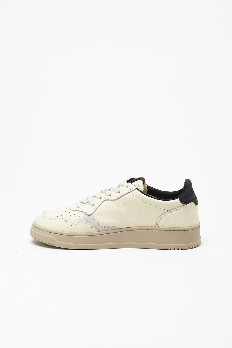 Sneakers MEDALIST LOW-AULM-LE15 in pelle martellata men Autry - 4