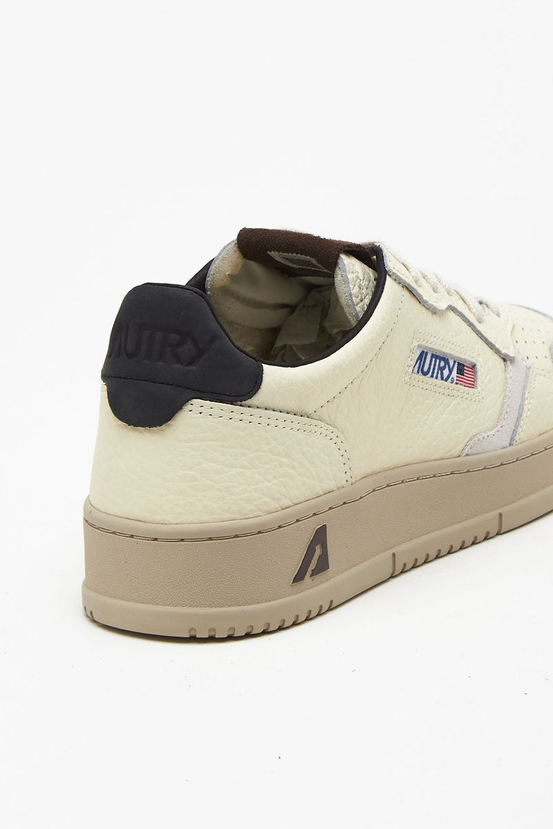 Sneakers MEDALIST LOW-AULM-LE15 in pelle martellata men Autry - 7