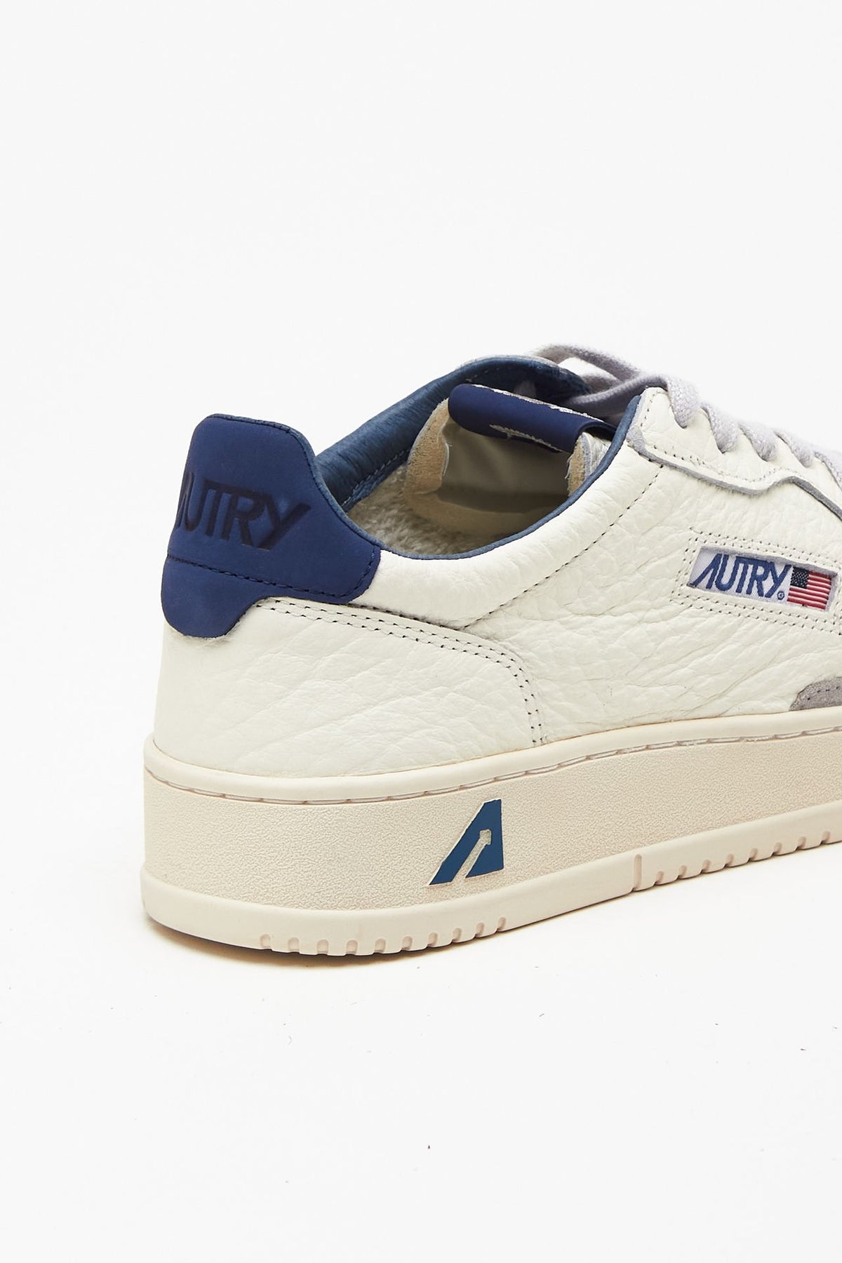 Sneakers MEDALIST LOW-AULM-NE20 in pelle martellata men Autry - 7