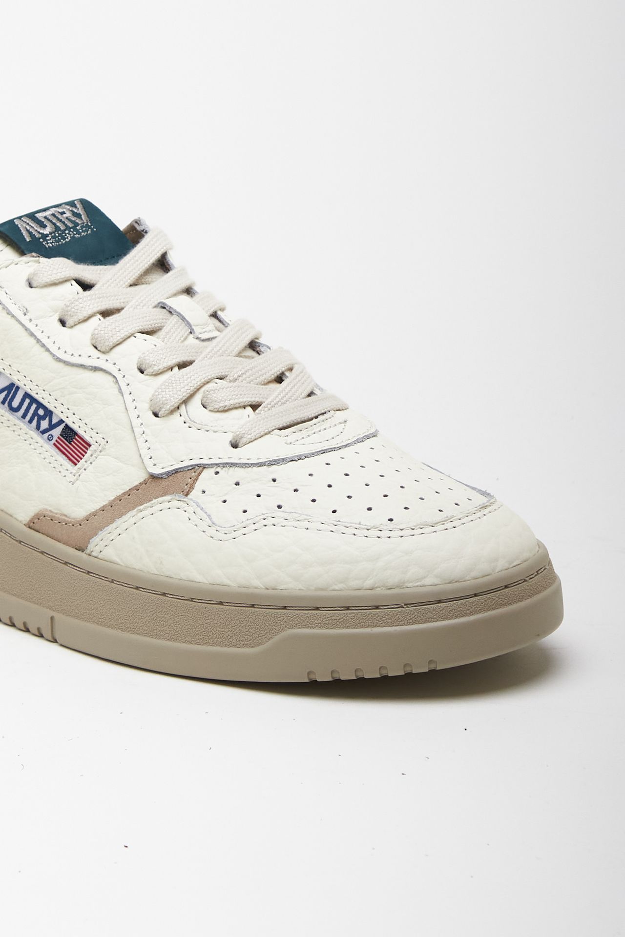 Sneakers MEDALIST LOW-AULM-NE18 in pelle martellata men Autry - 5