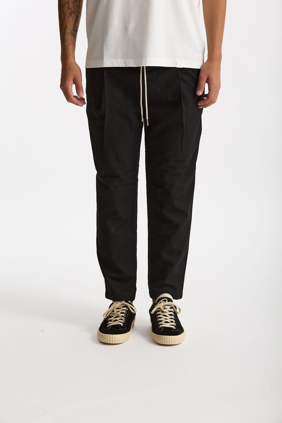 Pantalone in misto cotone nero men Drôle de monsieur - 1